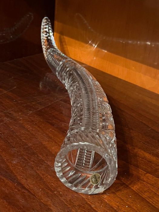 Хоустальный рог