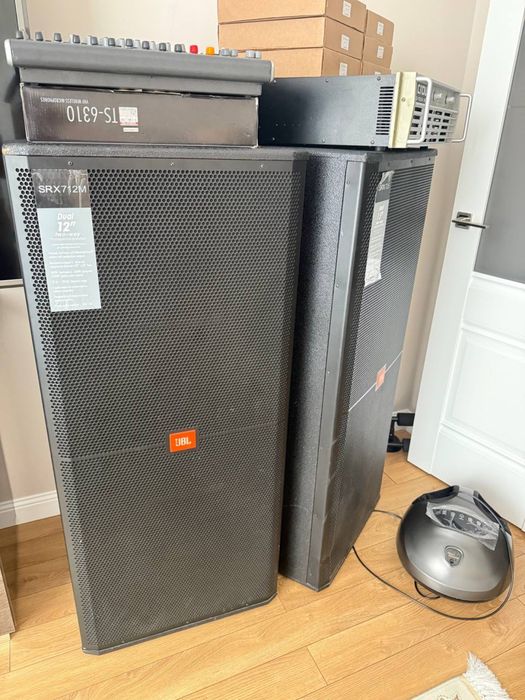 Колонки JBL для заведения