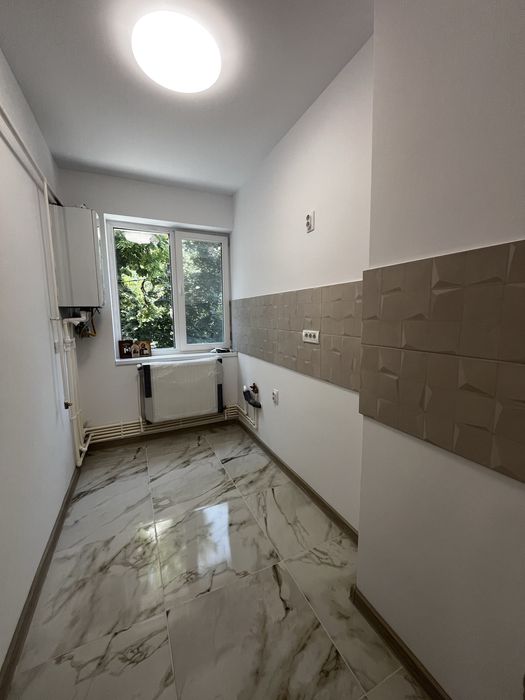 Vand  apartament 2cam cf1d Bld Independentei