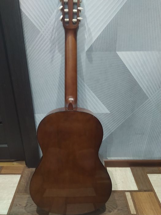 Продам гитару Ямаха