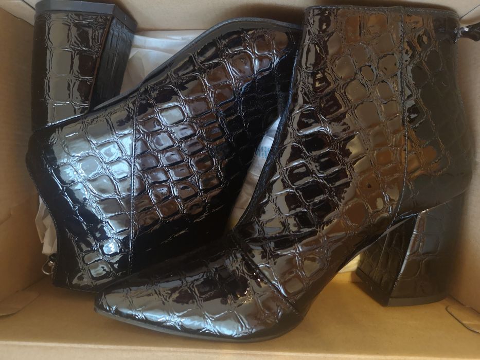 Botine piele ecologica