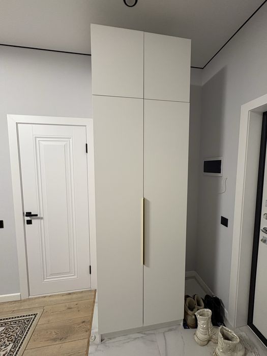 Шкаф вещевой белый