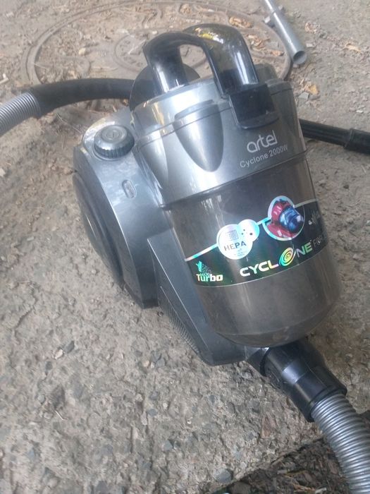 Продам пылесос б/у