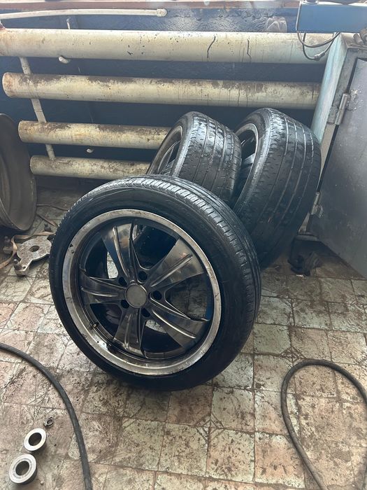 Продам диски r20 на летней резине.