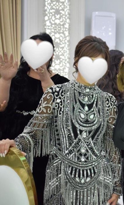 Вечерные платье.