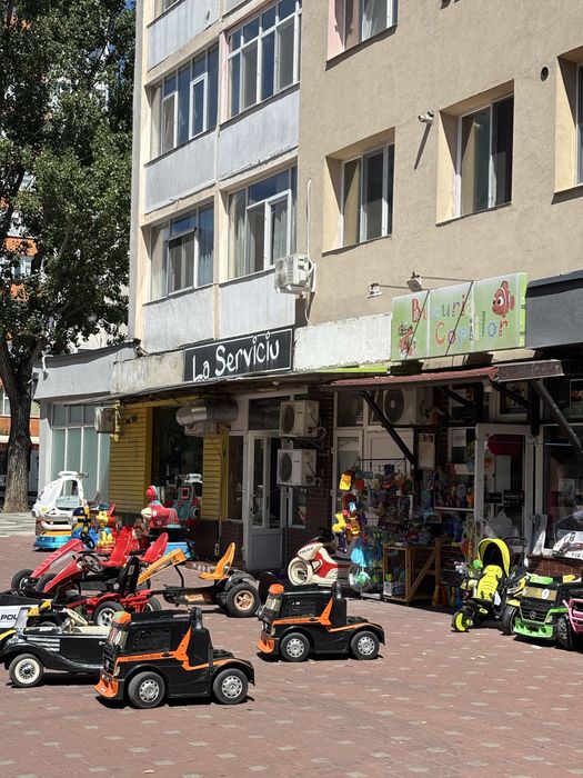 Inchiriez spatiu in cea mai populata zona din iasi Piata Voievozilor