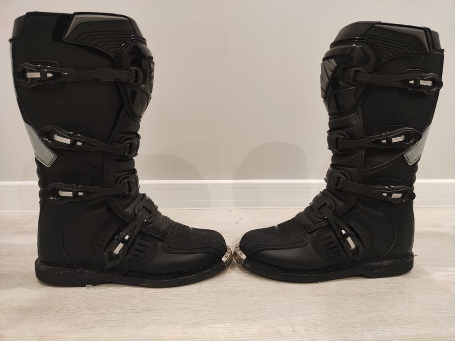 Кросови ботуши RAVEN  номер 44