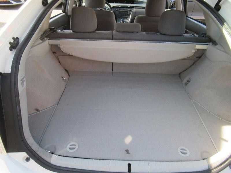 Inchiriez Toyota Prius automata 2011 fara gaz pentru Uber si Bold