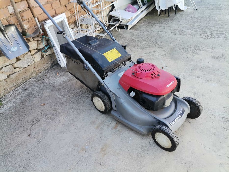 Honda косачка четиритактова