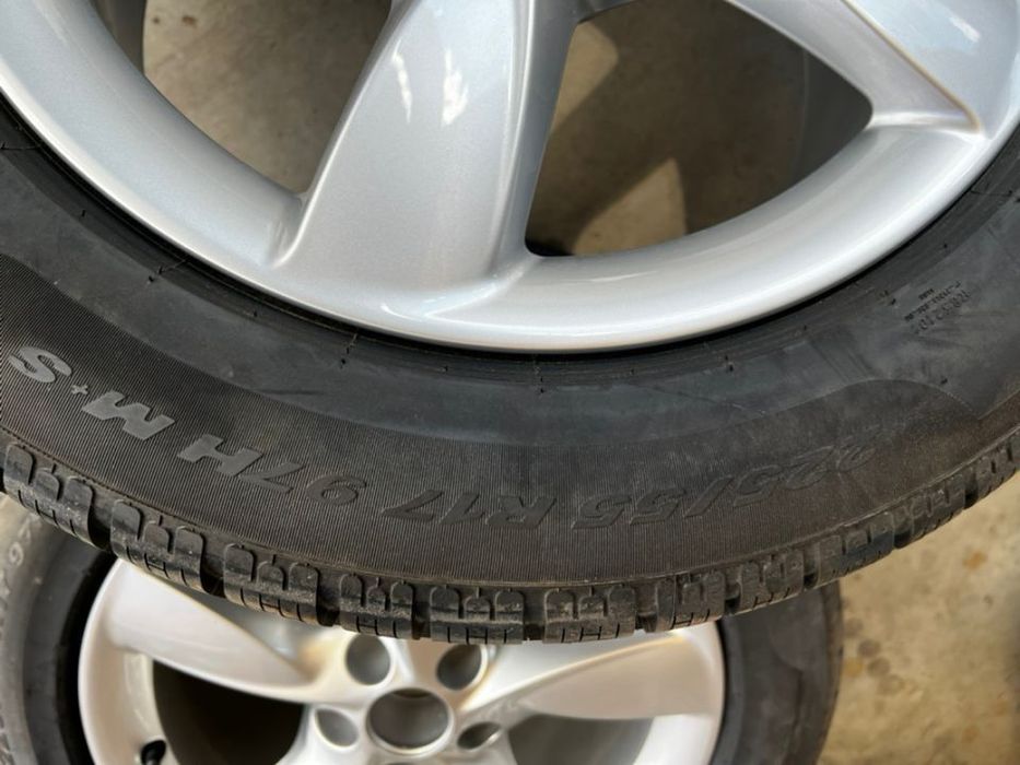 vand jante noi originale Audi A6,A4 pe 17” cu anvelope noi de iarnă