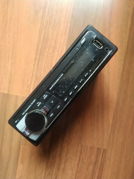 Vând player auto PNI Clementine (MP3)