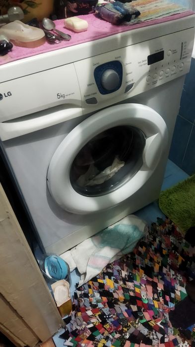 Продается стиральная машина LG