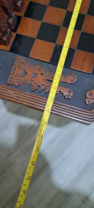 Дървена маса за шах