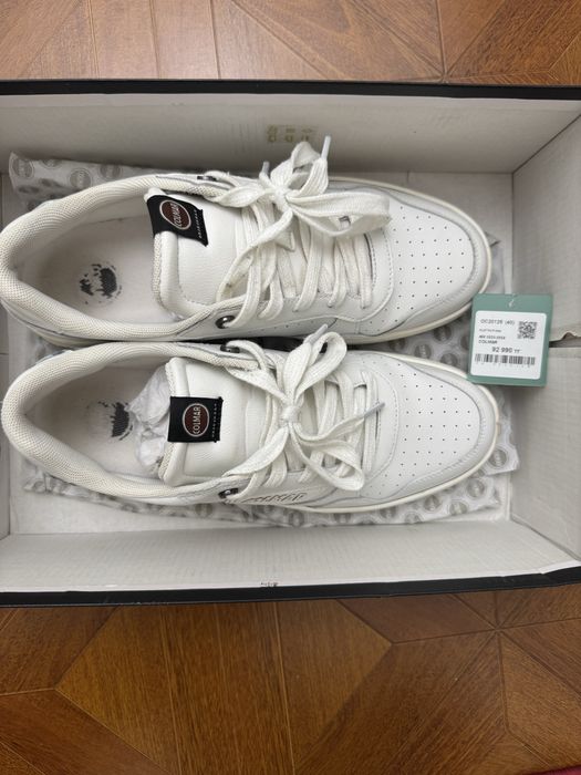 Продам мужские кроссовки COLMAR