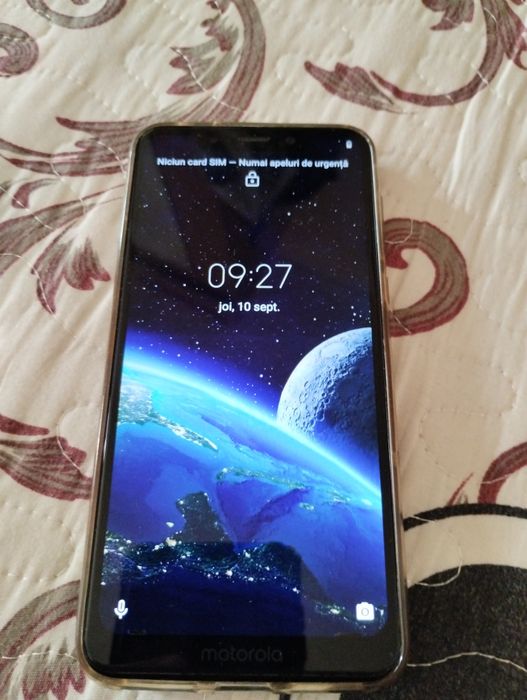 Motorola one(P30 play)