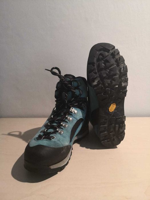 Ghete MEINDL mărimile 38 / 38.5 / 42