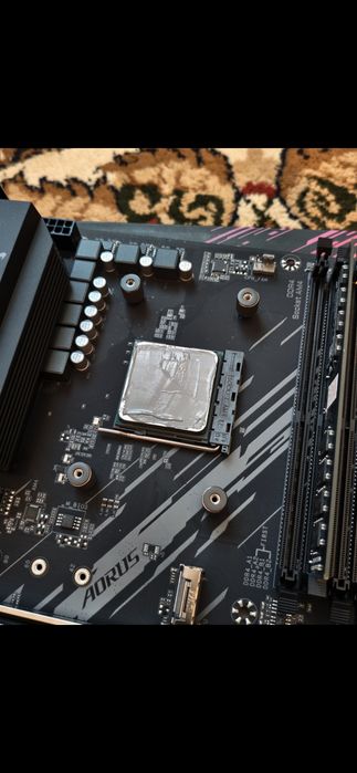 B550 Aorus Elite +ryzen 7 5700x