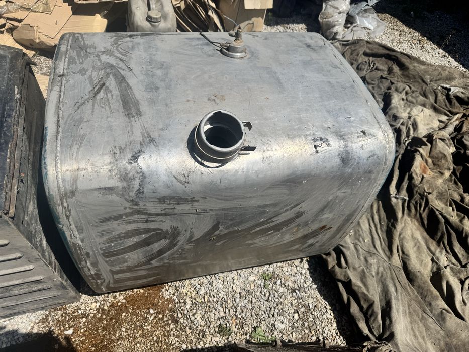 Топлевный бак 400л