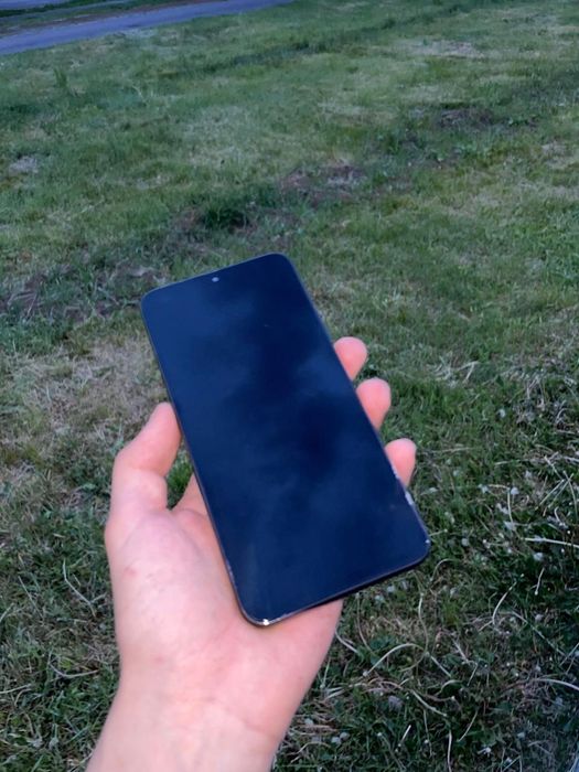 В продаже Samsung s22 plus