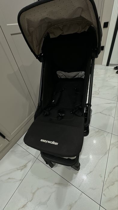 Продам коляску Eazywalker