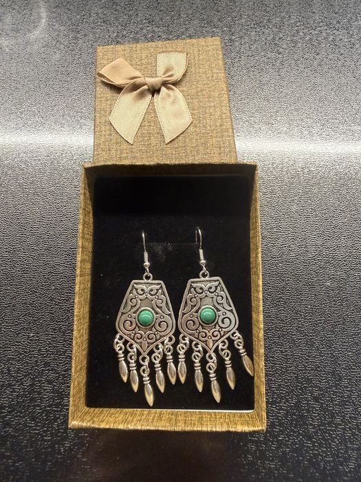 Бижутерия на подарок.