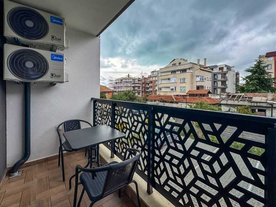 Дава се под наем Едностаен апартамент в Бургас, Сарафово - 64 кв.м за 500 € - Снимка #12