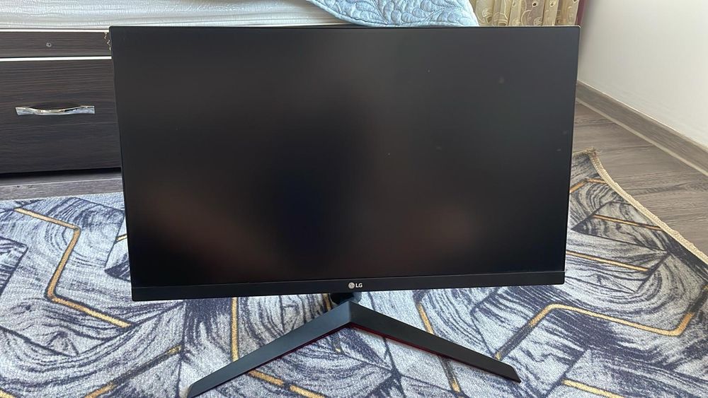 Monitor LG 24” Full HD – HDMI + VGA – stare foarte bună