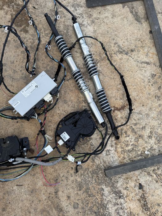 Ел багажник за бмв ф11 пълен комплект