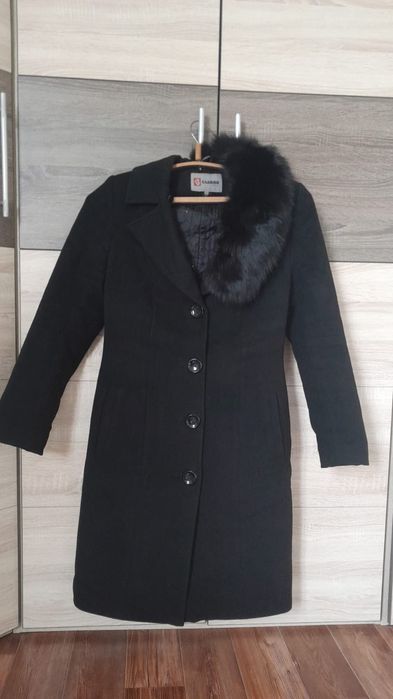 Продам осенне весенние пальто