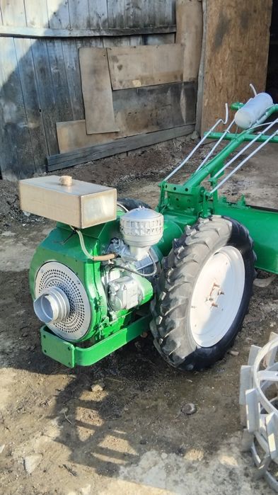 Motocultor pasquali. .