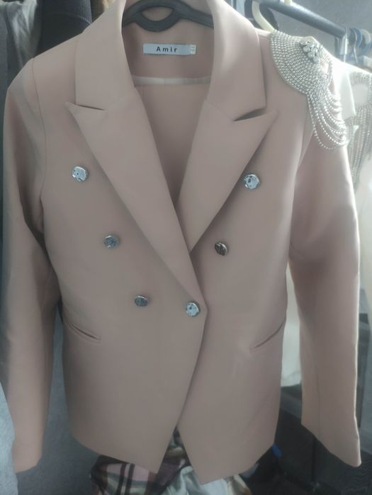 Костюм ШИМ.kastyum shim 44 razmer padroskovi qizla uchun. Tuy hasham u