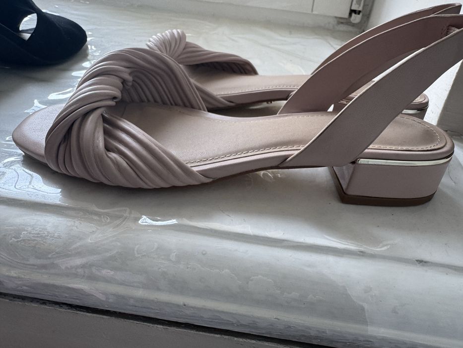 Продам обувь женскую, разное