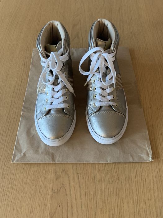 Дамски обувки GUESS - размер 38