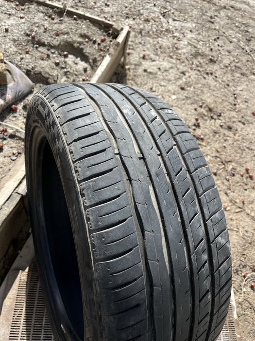 215/50R17 летние шины RoadX