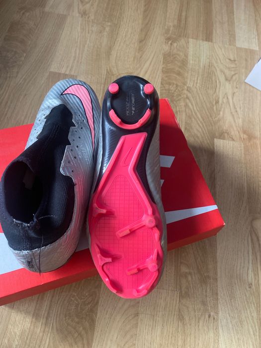 Бутонки Nike Mercurial