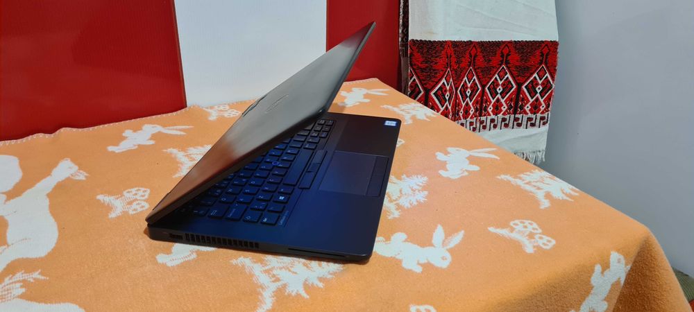 DELL i5 cu 8 gb ram= ssd 480 gb = 500 lei