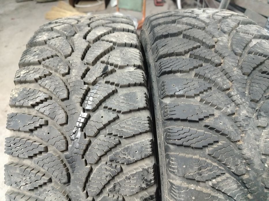 Авто шина зимный