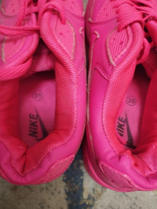 обувь в хорошом состояний.