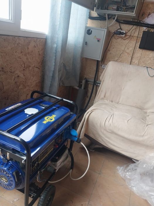 Генератор с АВР.