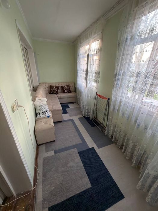 Юнусабад 18 квартл 2 ком 77 серия средным состаяния