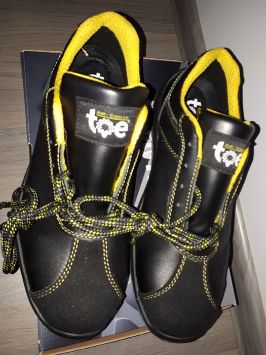 Мъжки зимни обувки 43 номер