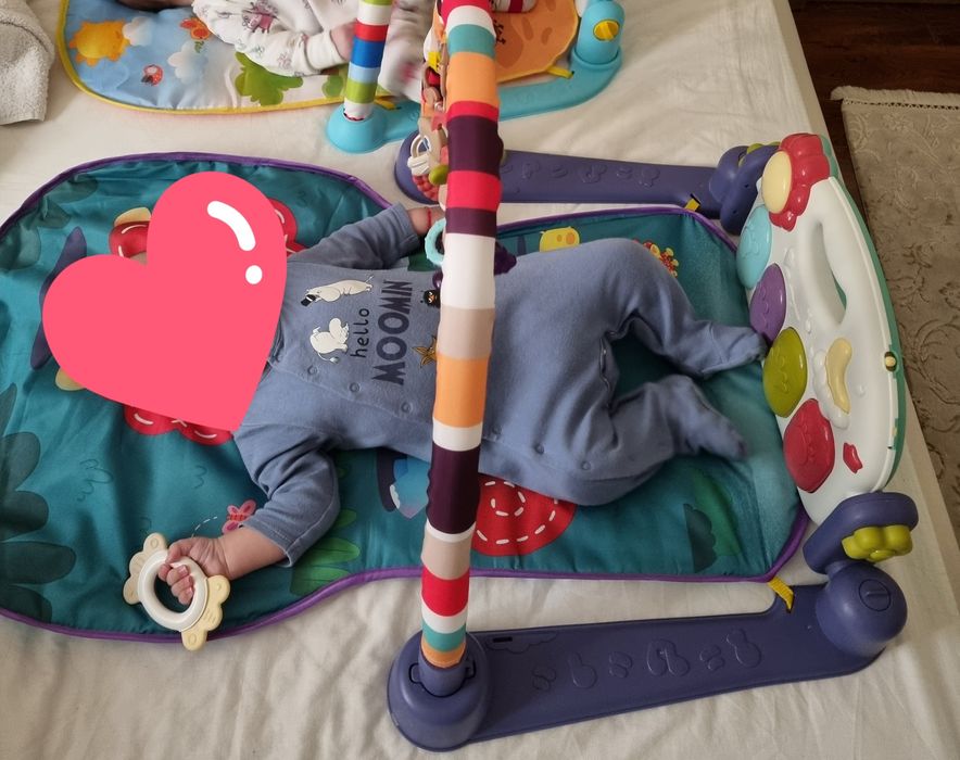 Saltea de activitati XXL pentru bebelusi, 0+