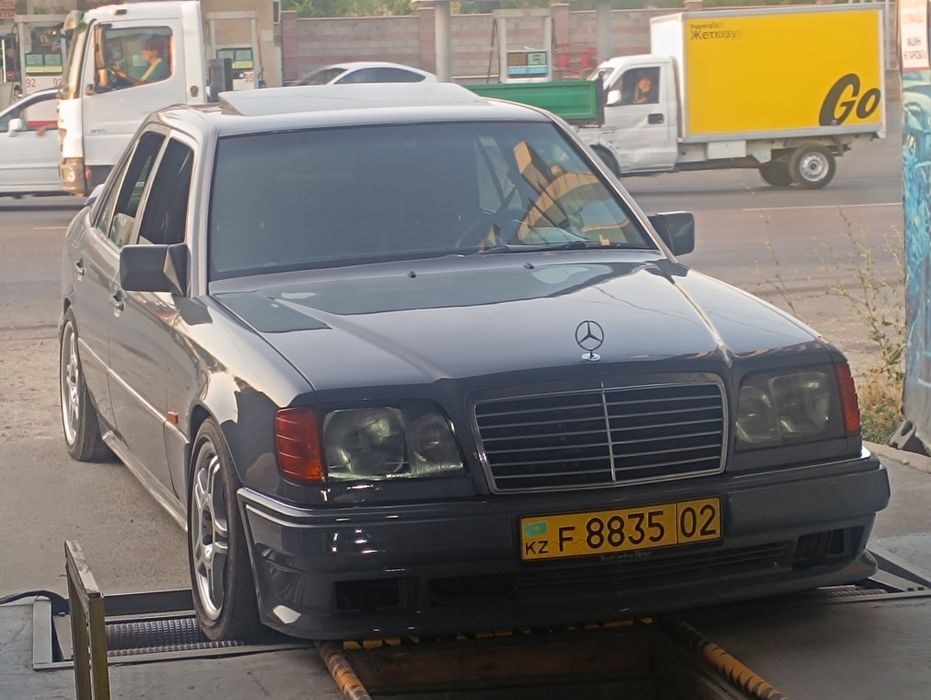 Мерседес Benz w124