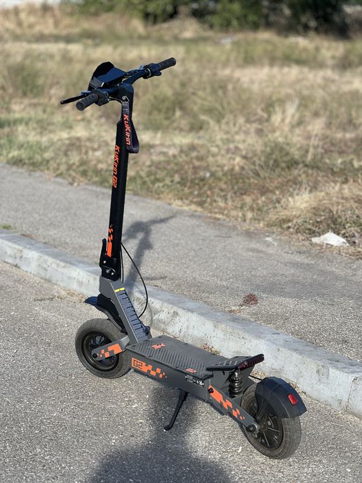 Vând trotinetă electrică KuKirin G2