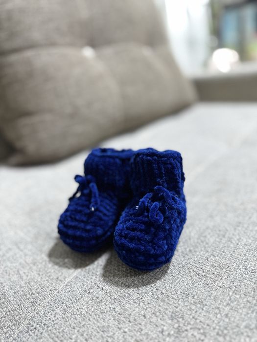 Детские вязаные пинетки