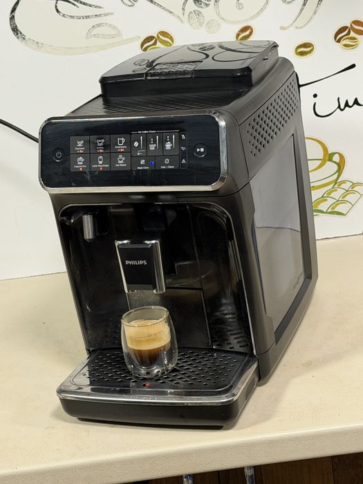 Кафемашина кафе автомат Philips EP3246 с гаранция