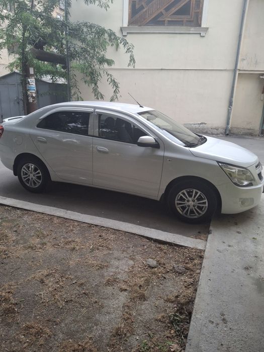 Продается автомобиль COBALT каробка автомат