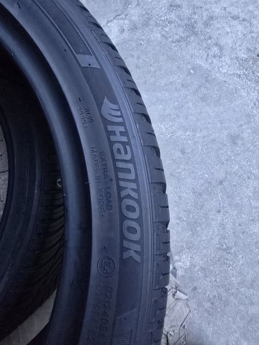 2 Anvelope  Hankook 235/40 ZR18  M/S (All Seasson) Impecabile.