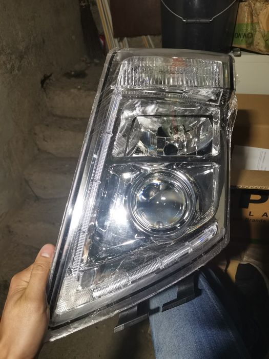 Far dreapta volvo camion