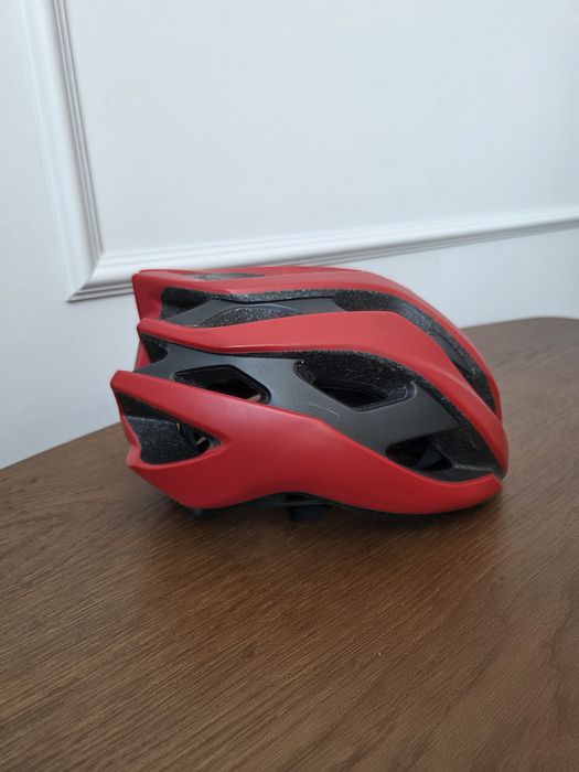 Велошлем GIANT в отличном состоянии